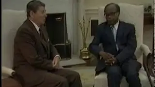 President Reagan Photo Opportunities in the Oval Office on October 21, 1985