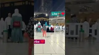 Beautiful Little Girl Smiling & Running for Kaaba Tawaf | Viral Islamic Shorts #makkah #shorts