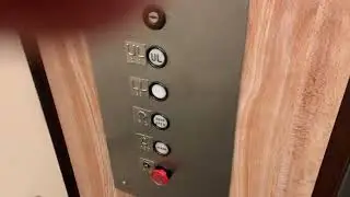 Elevator at JCPenney in marketplace mall Henrietta NY￼