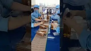 Shampoo bottle capping sleeve shrinking sealing packing machine automatic capper sealer line