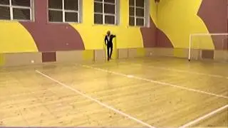 Выполнение акселя на роликовой раме PicSkate (США)