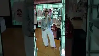 Новый товар в Creations Shop в Epcot