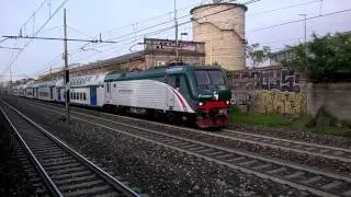 Incrocio con E464 322+6 2 piani Trenord e XMPR