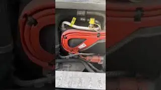 🇫🇮⚠️ Tesla Heat pump noise broken 😡 Model Y 2021  #heatpumptesla #teslaquality 55000 km ⚠️