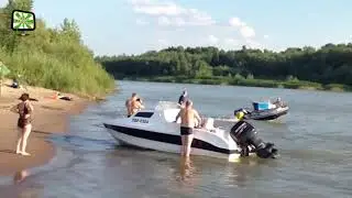 People VS Boats