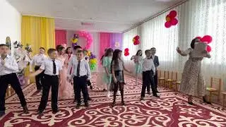 Праздник 8 марта. Даниэль. 4 класс. Ч5