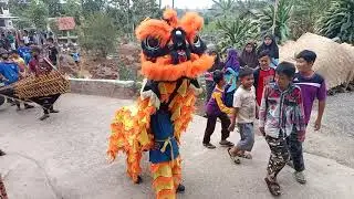 oplosan masi bersama team amatir angklung putra maradja