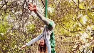 Day 1 of learning *AERIAL HAMMOCK* or *AERIAL SILKS with a KNOT* SUBSCRIBE!