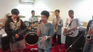 Alone-Zenith Band