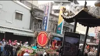 兩家聯合進香遶境好熱鬧，神明年底府城一樣不放假！三頂轎但陣容不簡單！😮🙏🎉臺南玄靈堂與吳家保安廣澤尊王 聯合謁祖進香回鑾繞境大典🎉「祥龍 Model & Real Temple Fair」正在直播！