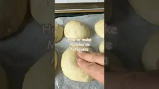 Mollete de Antequera: A Traditional Andalusian Bread #spanishbread #molletes #bakingbread #spain