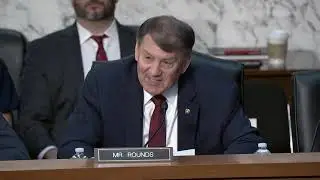 Rounds Talks Spectrum with Navy Leadership at SASC Hearing