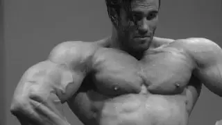 INTERNATIONAL CHEST DAY | RUN IN WITH THE COPS!