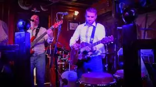 Kiss( Prince= D'Beni band live Forest Pub