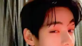 BTS V live now 💜😉💕💕