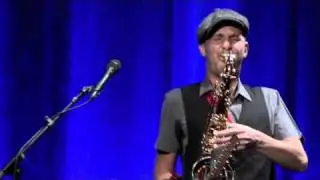 Vancouver , Bird On The Wire, Leonard Cohen, Rogers arena,