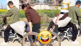 My husband didn't know he was being scolded.#Funny jokes#funny clips#funny daily life