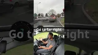 How to signal when changing lanes on a roundabout #drivingtest
