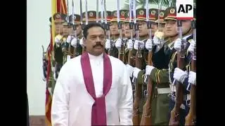 Sri Lankan President Rajapakse meets Chinese President Hu