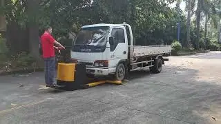 Sinolift easy operated fully electric car mover #carmover