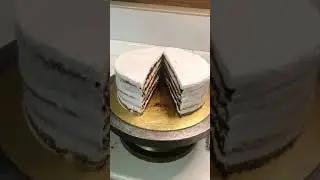 Cake decorating ideas |newborn bay halof birthday cake |twins half bdy cake|girl and biy half cake
