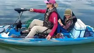 Caiaque Leader com motor elétrico 34libras