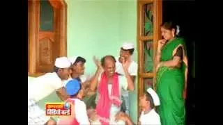 Ikde Tikde - Nauvari Cha Nakhara - Marathi Song