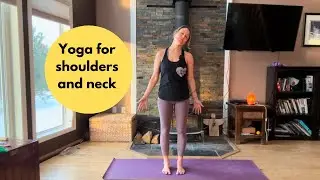 Gentle slow flow yoga for shoulders and neck {feel unstuck from the holidays}
