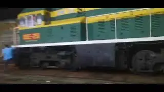 3 chuyến t&agrave;u gồm SE3 , H2502 , SE1 v&agrave;o ga Nha Trang trong ng&agrave;y 2/4/2025