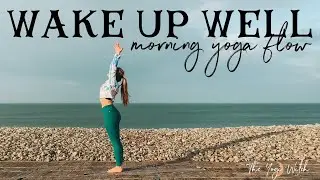 15 Minute // WAKE UP WELL SIMPLE MORNING YOGA FLOW // with @theyogiwitch