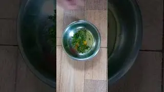 Million Dollar Omlet! 🥚 Instant Street Style Recipe | Coriander Omlet | आमलेट कैसे बनाएं