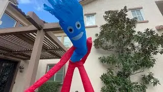 TWO LEGGED GIANT WACKY INFLATABLE TUBE MAN!! Soo so much Airdancer FUN!!