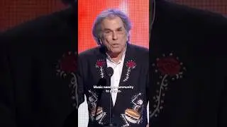 Mickey Hart and Bobby Weir accept the MusiCares #PersonsoftheYear Award⚡️