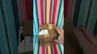 Unboxing pr packages: trending content for micro-influencers