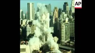 SYND 17 11 75 AMERICAN ENGINEERS DESTROY SKYSCRAPER IN SAO PAULO