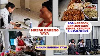 MASAK & MAKAN BARENG YAYA #masak #bareng2 #indonesia #food #karedok #tempe #tahu #sambel