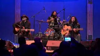 Heaven by Los Lonely Boys (Acoustic Live)