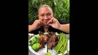 Roasted quail tastes very delicious