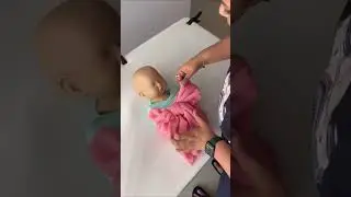 Newborn Photographers: How to create a perfect bow wrap?