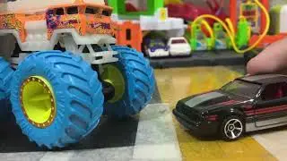 Happy Birthday Hi-Tail Hauler! (And Carbonator XXL) | Hot Wheels Monster Trucks