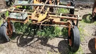 Allis chalmers G tractor  tank removal,  cleaning and installing
