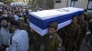 Israelis continue to show solidarity with army offensive