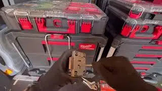 Lowe & Fletcher key cutting