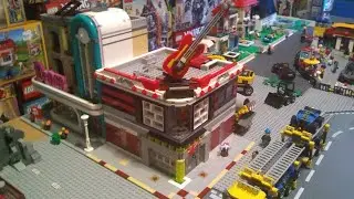 Detailed Lego Modern Music store Moc