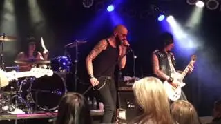 Let it Rawk with Kris Vox