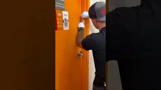 Как открыть любую дверь (@yourlocksdontwork)