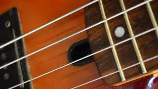 U2 - Hold Me Thrill Me Kiss Me Kill Me (bass backing track)