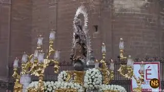 Salida procesional de la Pura y Limpia del Postigo desde la Catedral. Sevilla, Glorias 2017