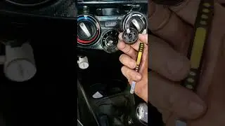Como tira moldura do r&aacute;dio do Toyota Etios.