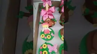 Doces personalizados tema Marcha e o urso